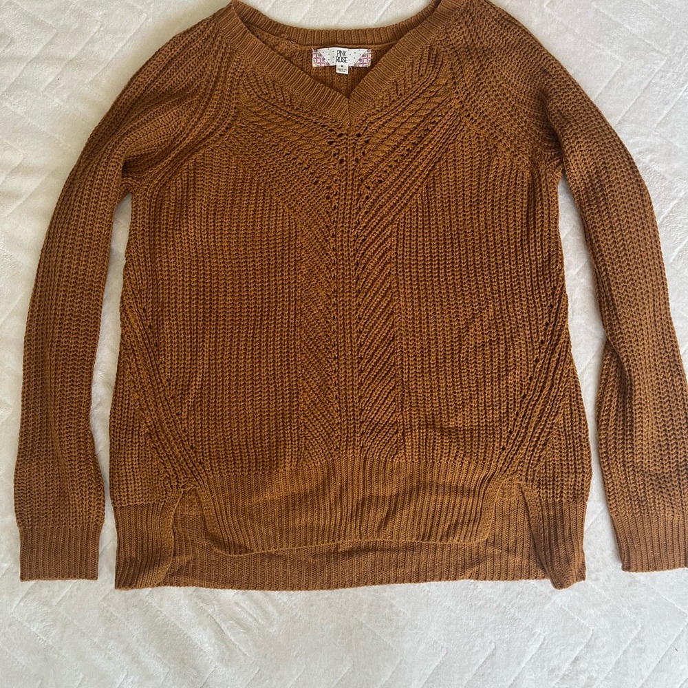 Pink Rose Women's V-Neck Sweater Size: M